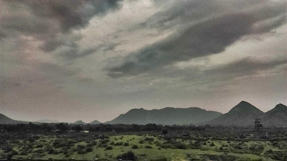 The Rustic Pines Hotel Udaipur Luaran gambar